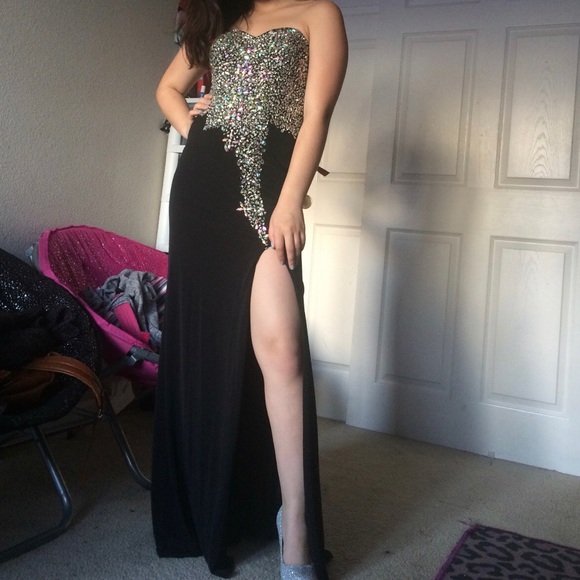 Dresses & Skirts - Prom dress